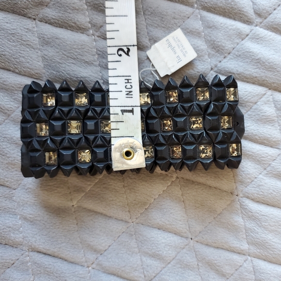 NWT Lia Sophia Bracelet Black and Crystal - Picture 6 of 6